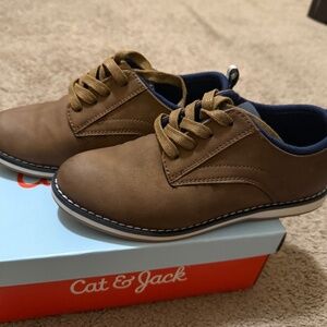 Boys brown shoes